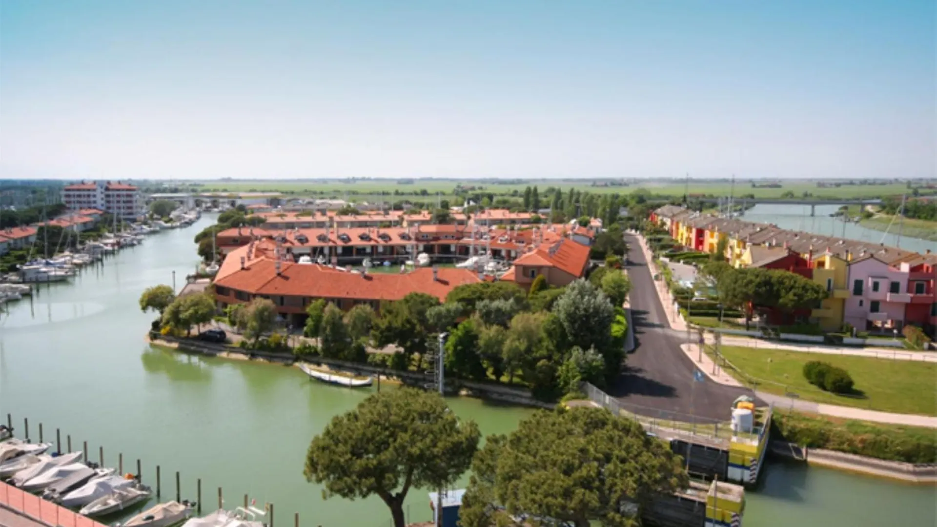 Central Flat, 130M From The Beach With Shared Pool Porto Santa Margherita di Caorle Apartment